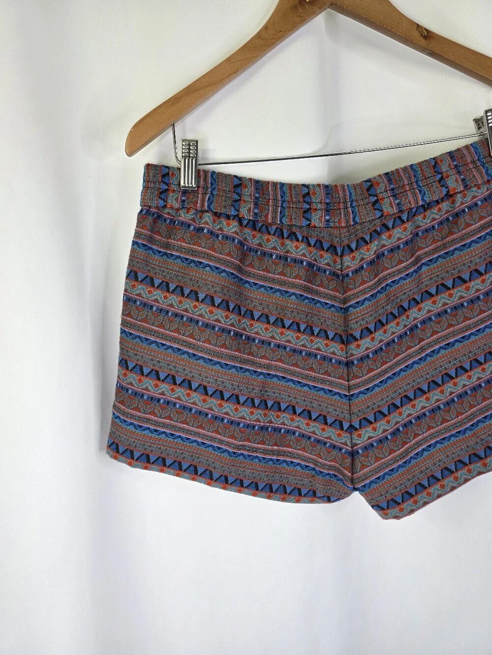 J.Crew Factory Shorts Women's Size 8 Aztec Jacquard Boardwalk Pull On Stretch